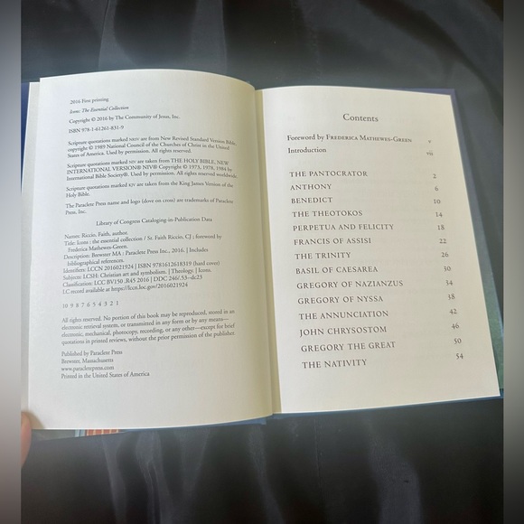 ICONS: The Essential Collection by sr. Faith Riccio, Cj - Picture 5 of 10